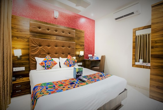 FabHotel Amour - Nr. Mumbai International Airport