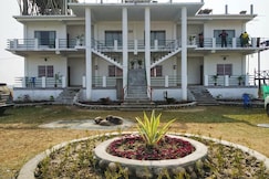 Royal Eco Hut, Lataguri