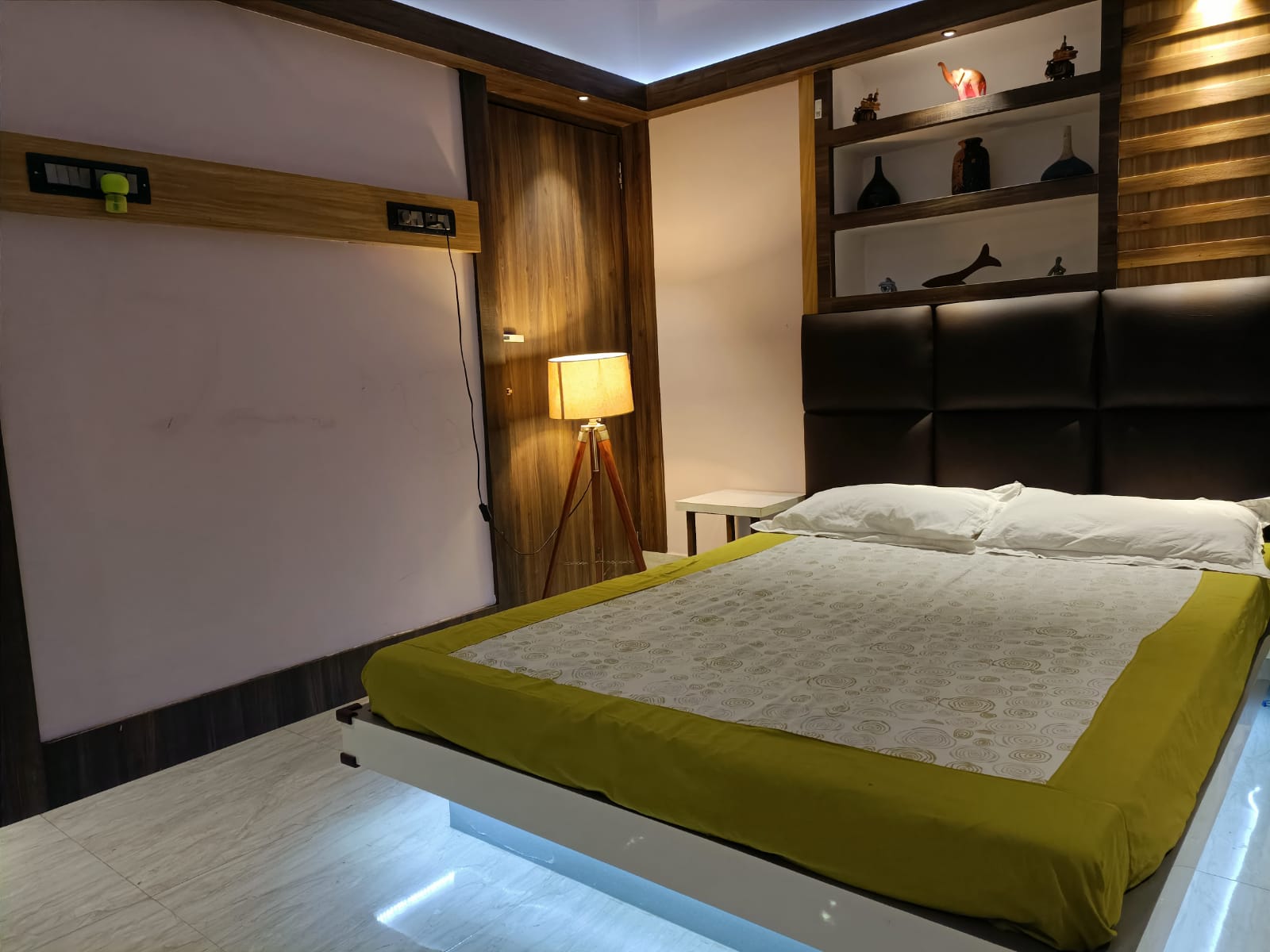 Siang Homestay - Tap to explore photos