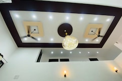 Lucky Guest House, Sangrur