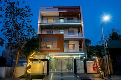 Treebo Royal Grand, Sector 71, Noida