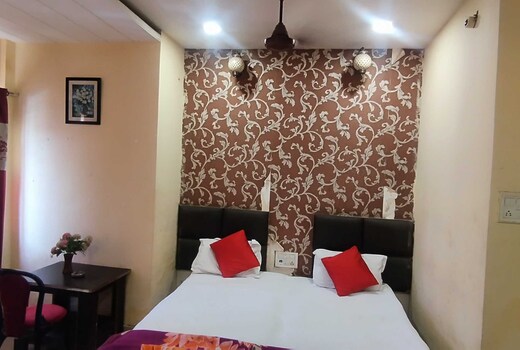 HOTEL O SHANKAR PALACE