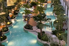 بانوابوري بيتشفرونت ريزورت, فوكيت