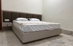 Suite Room 2