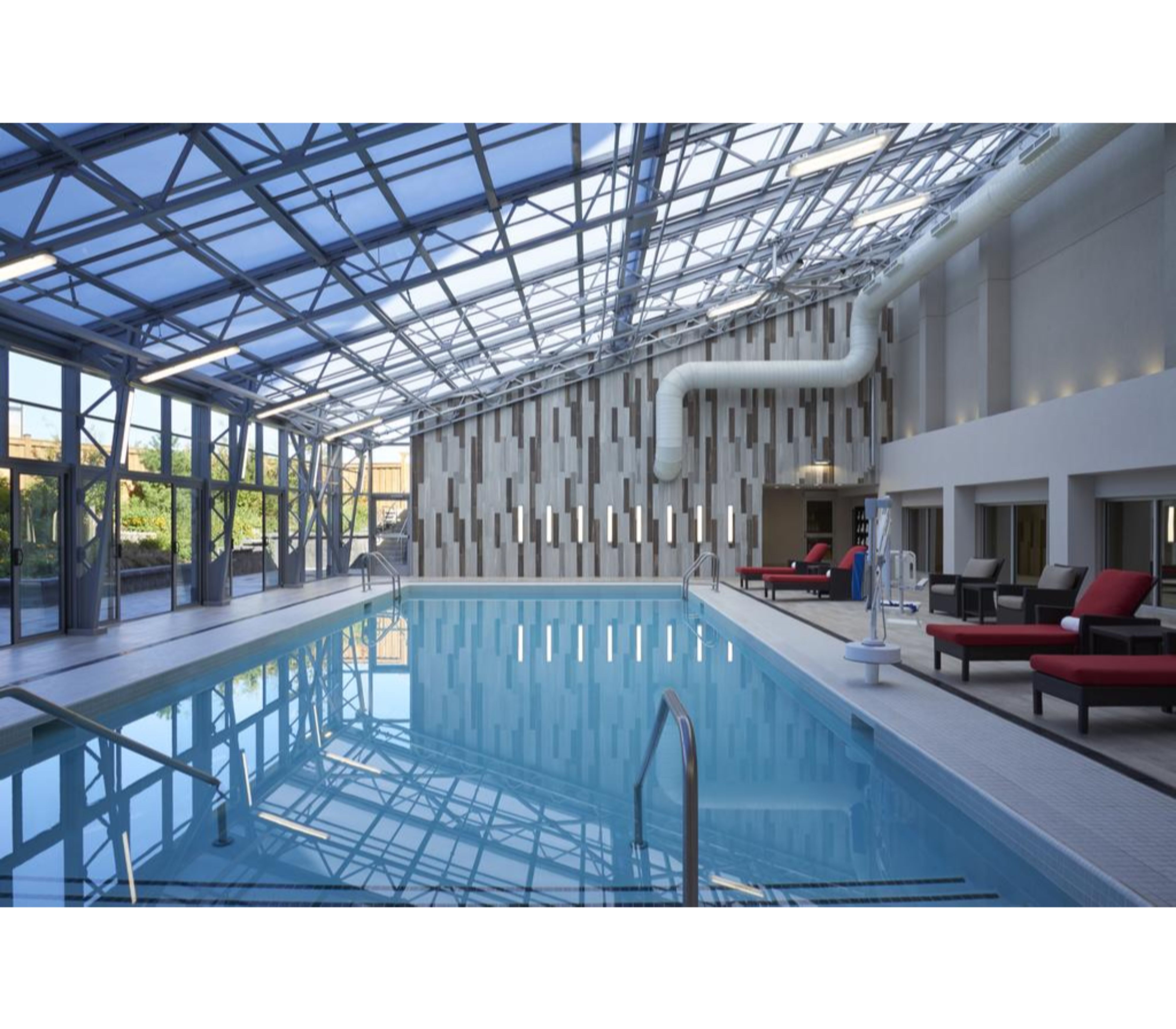 Hilton Toronto Airport Hotel & Suites - Tap to explore photos