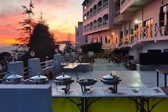 ECKO Kasang Regency Hill Resort, Lansdowne