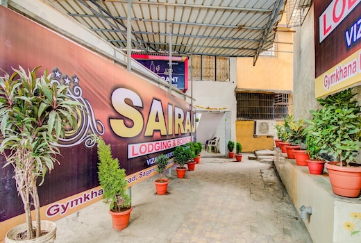 SPOT ON Sairaj Lodging & Boarding