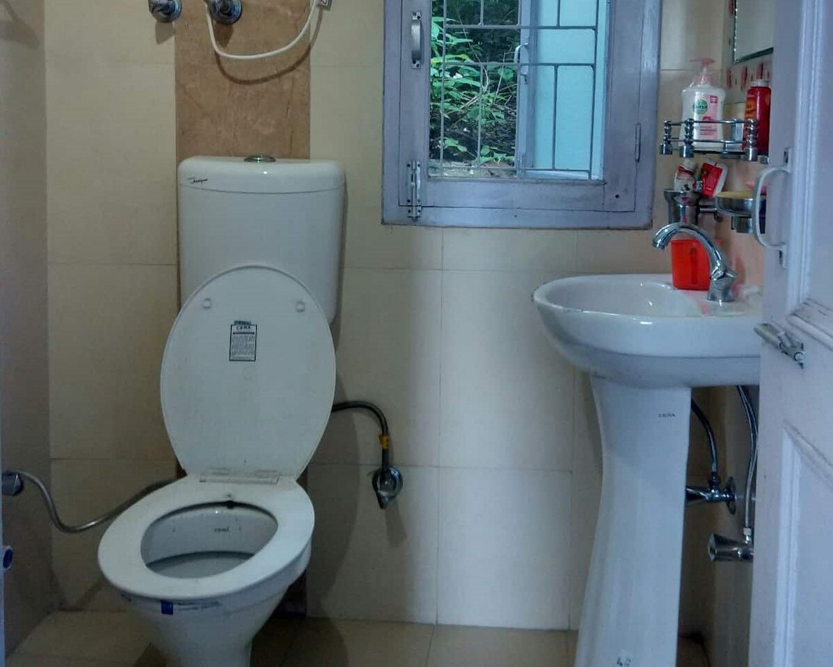 Hari Home Stay - Tap to explore photos