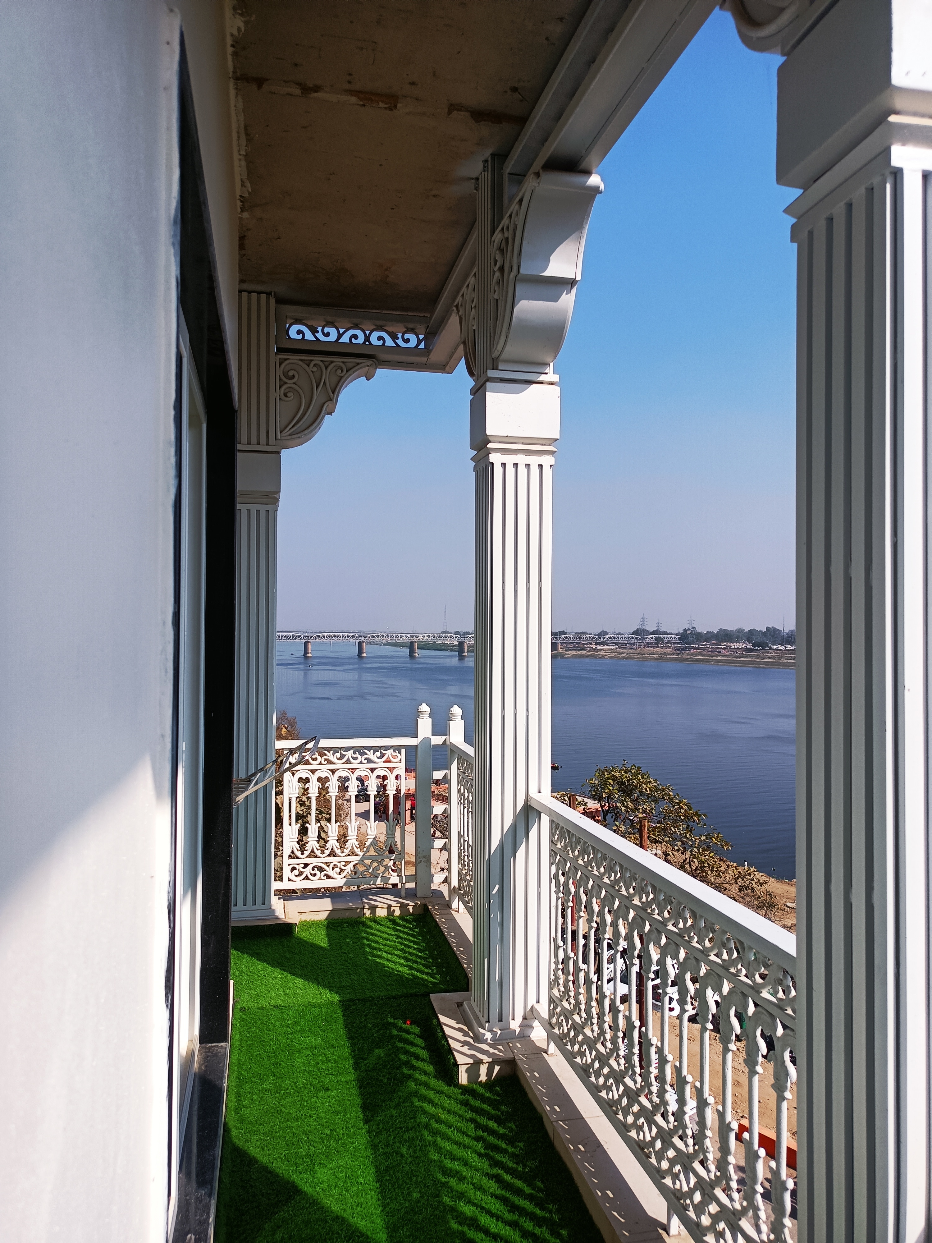 ISKCON Prayagraj Guest House - Tap to explore photos