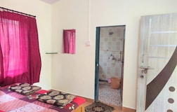 Standard Couples Room