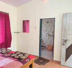 Standard Couples Room