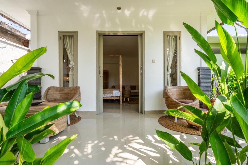 VILLA KUPU - Tap to explore photos