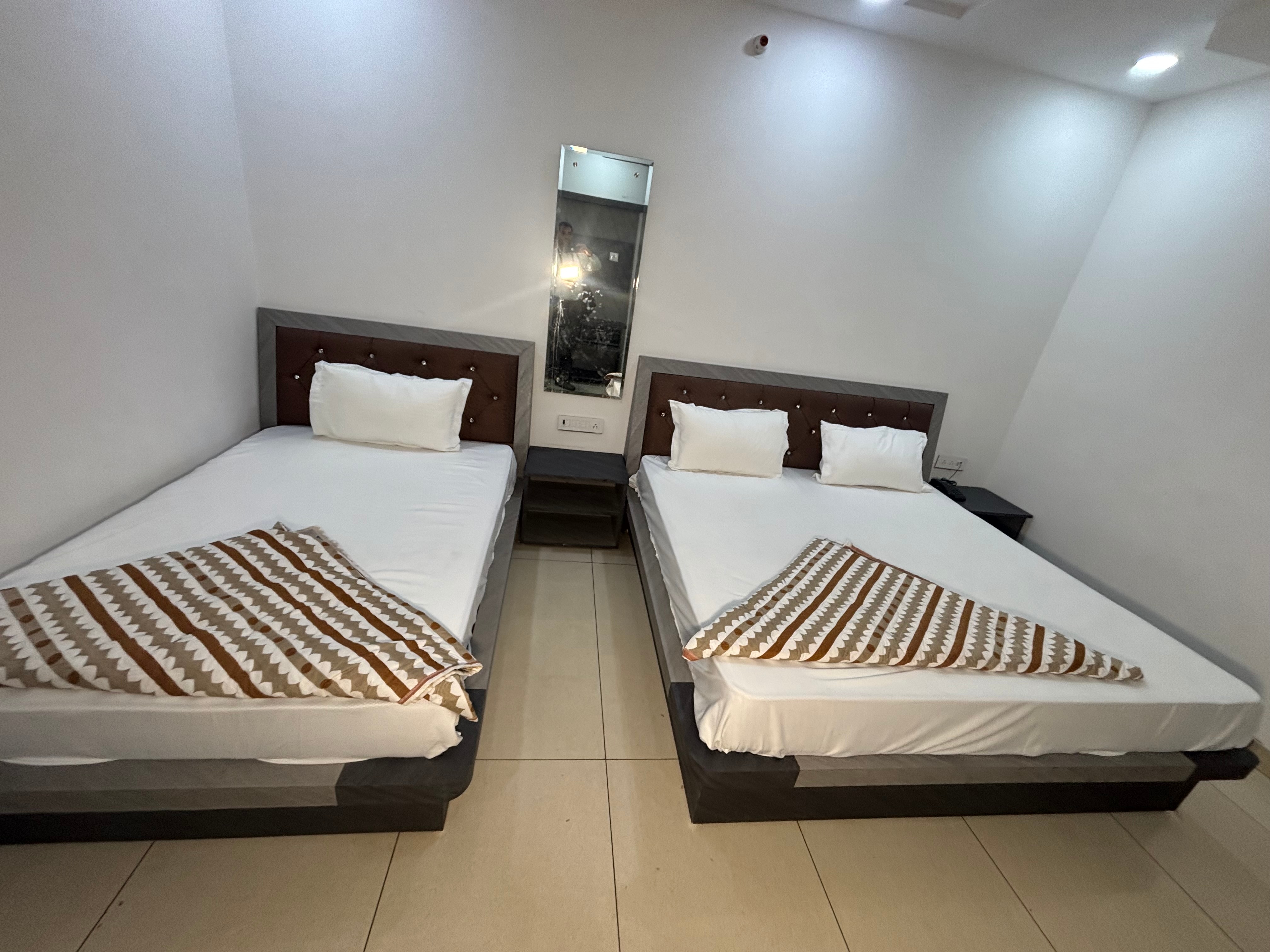 Hotel Shekhawati Resort - Tap to explore photos