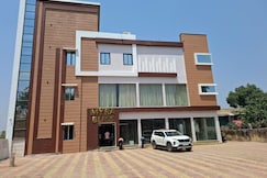 Myra Bliss, Korba