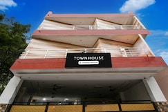 Super Townhouse Gomti Nagar Station Formerly Budget In, Lucknow