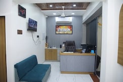 Hotel Seven, Gandhinagar