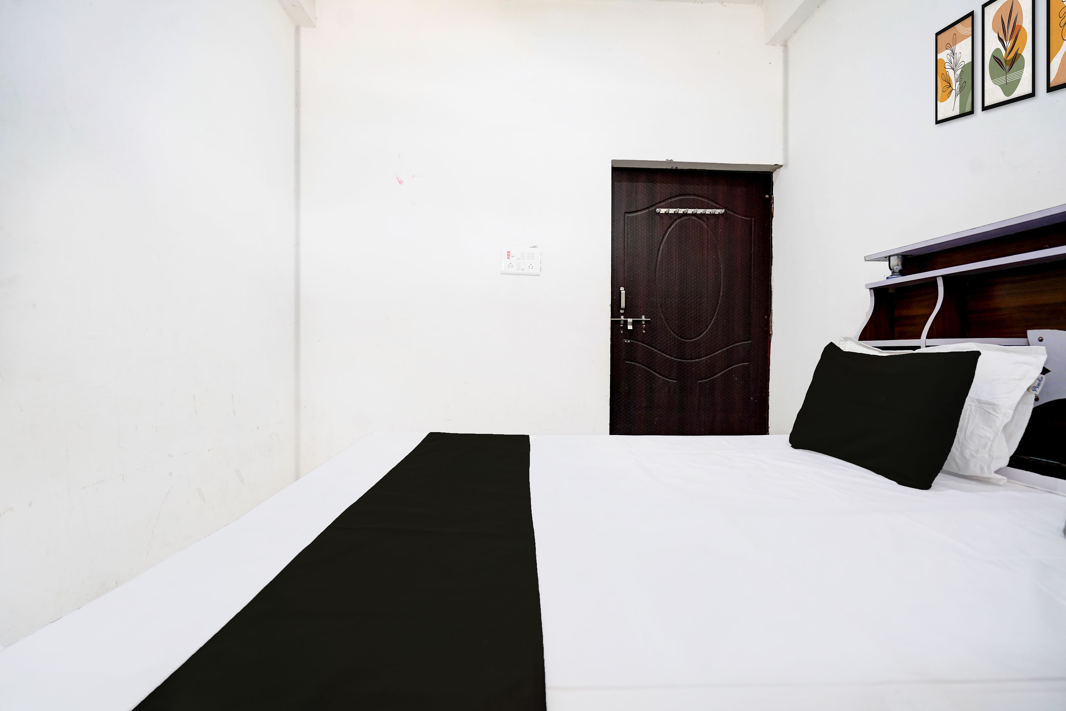 Hotel O SATYAM DHABA FAMILY RESTAURANT AND GUEST HOUSE - Tap to explore photos