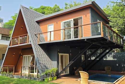 Sky Bloom DLF 2BHK Luxury Cottage Villa Chattarpur