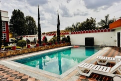 Ara Villa Queen |Entire 5 BHK with Private Pool, Udaipur
