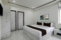 Hotel O Bluestone Residence, Kolkata