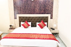 Hotel Oasis, Katra, Katra