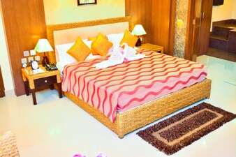 Hotel KRC Palace