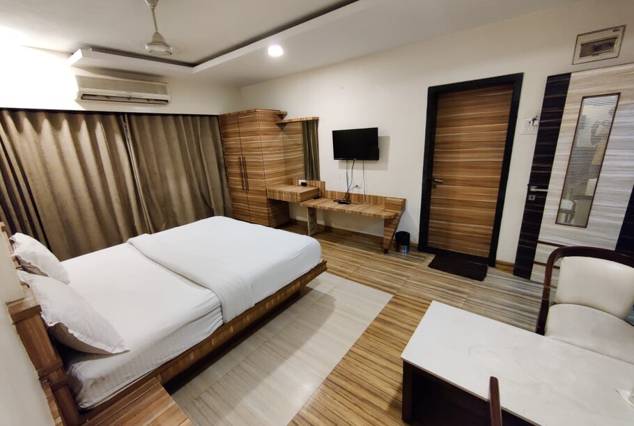 Praveen International Hotel Best Rates On Ulhasnagar Hotel Deals praveen-international-hotel-best-rates-on-ulhasnagar-hotel-deals