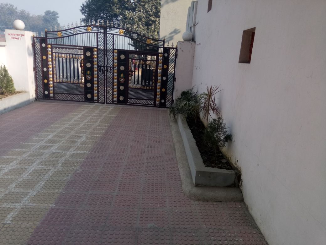 hotel rajeshwari - Tap to explore photos
