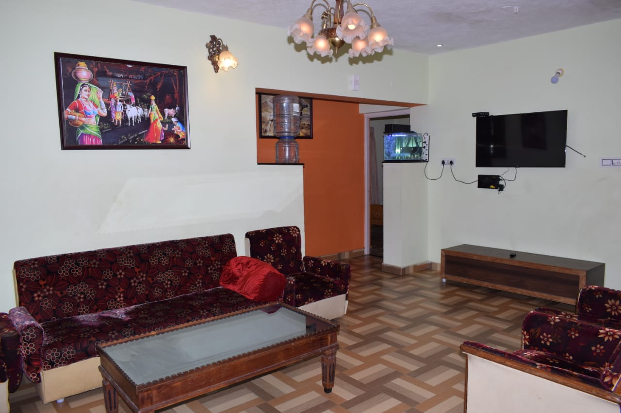 ROYAL NEST HOMESTAY AND COTTAGES - Tap to explore photos