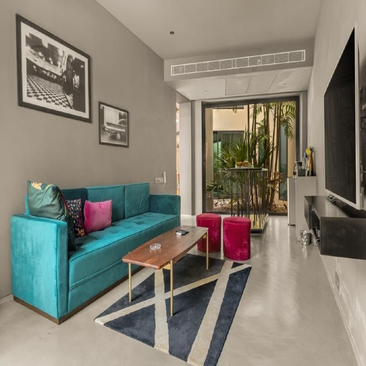 Sun house siolim 4 bhk pvt pool - Tap to explore photos