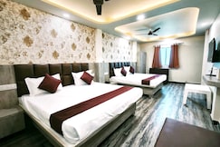 Hotel Alpine, Indore