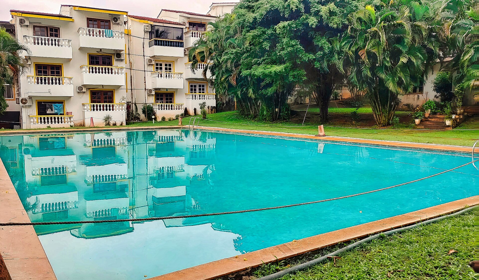Cozy 1bhk Candolim beach Goa - Tap to explore photos