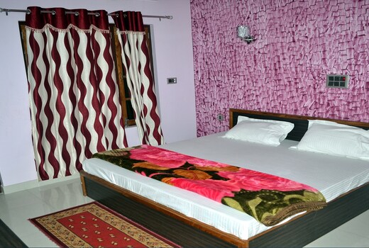 Kd Palace Bahraich Hotel Price Address Reviews
