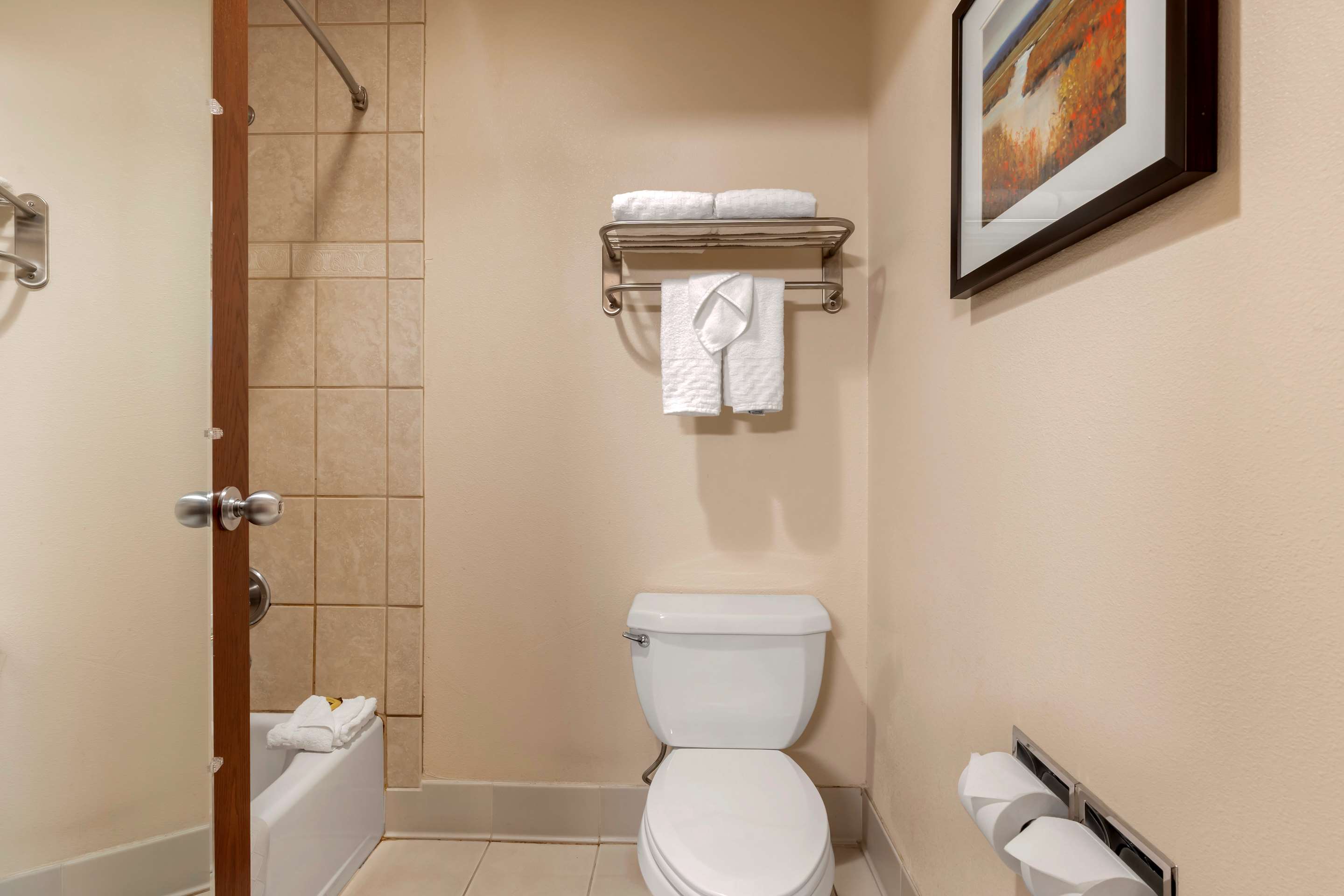 Best Western Plus Olympic Inn - Tap to explore photos