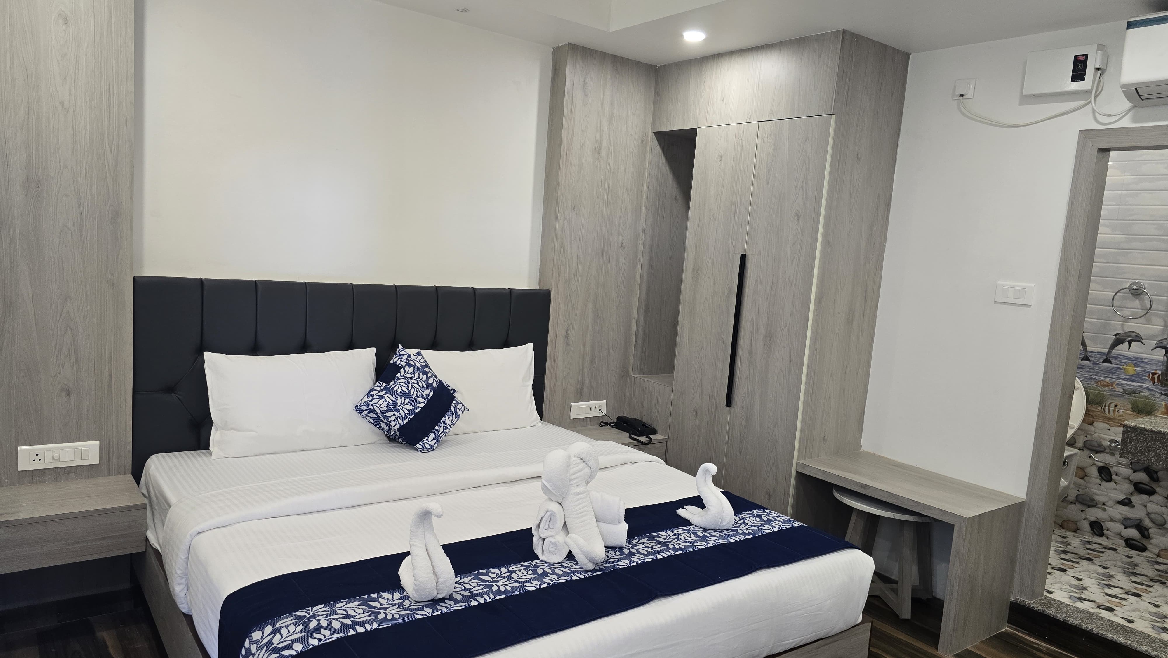 Hotel Akshaya - Tap to explore photos