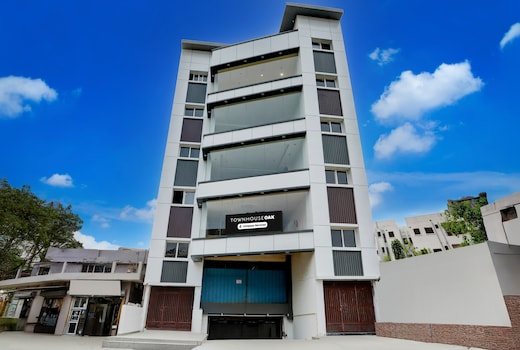 Super Townhouse Oak AIIMS Walmi Govindpur