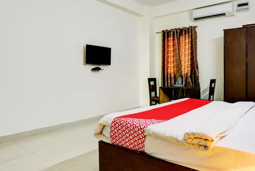 Hotel O Shakun Palace