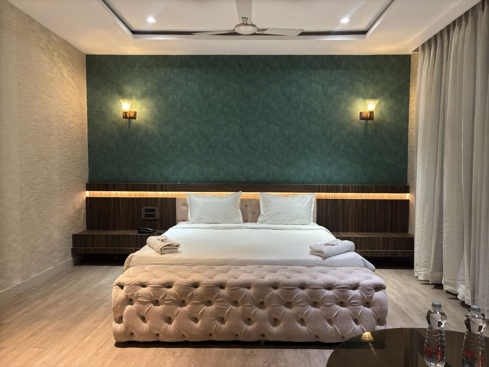 Hotel Elegant Inn, Ichhapore - Tap to explore photos