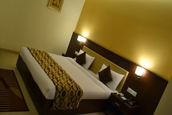 Ever Green Motel, Sitarganj