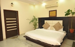 Family Room with Private Bathroom