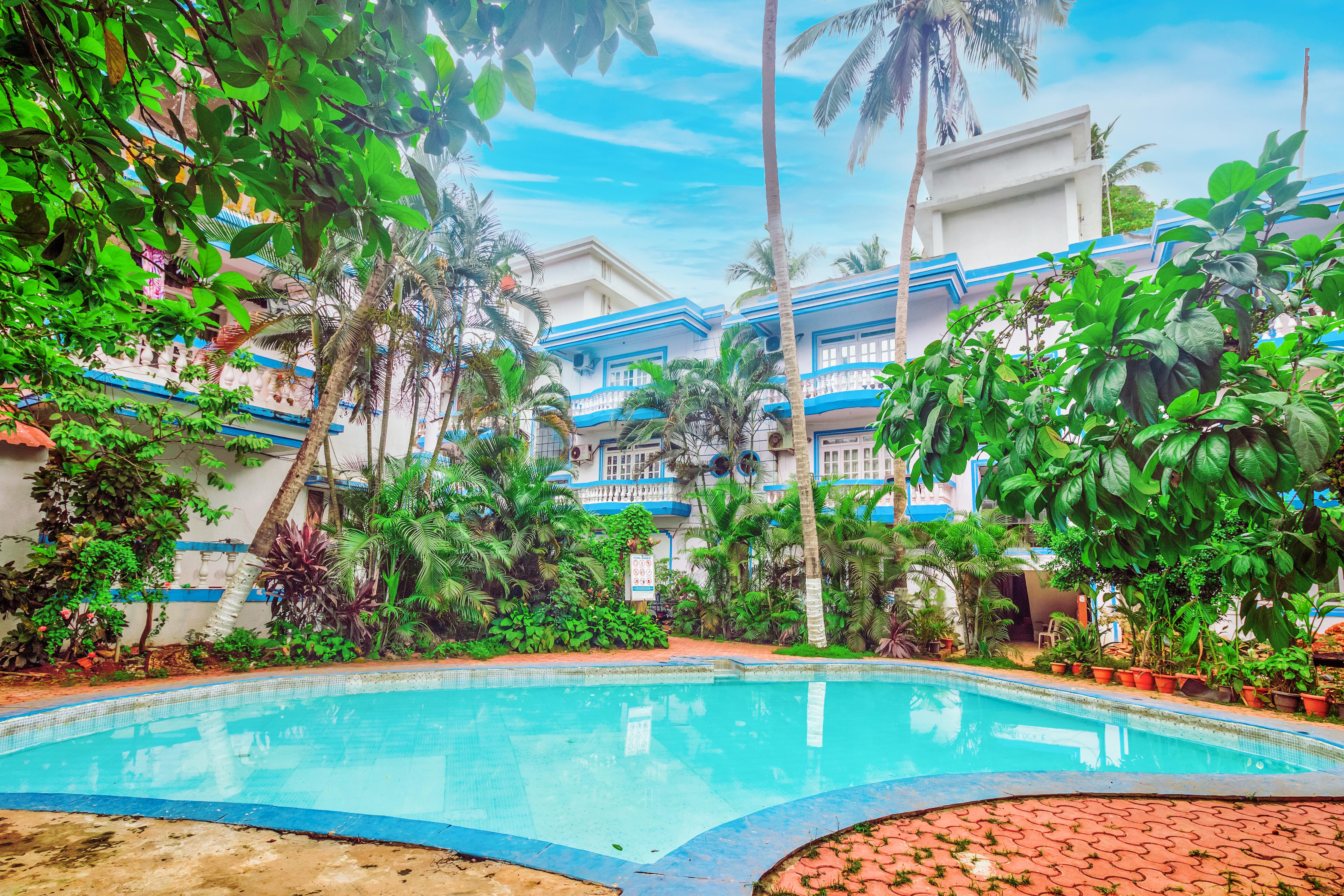 7th Heaven Holiday Resort - Tap to explore photos