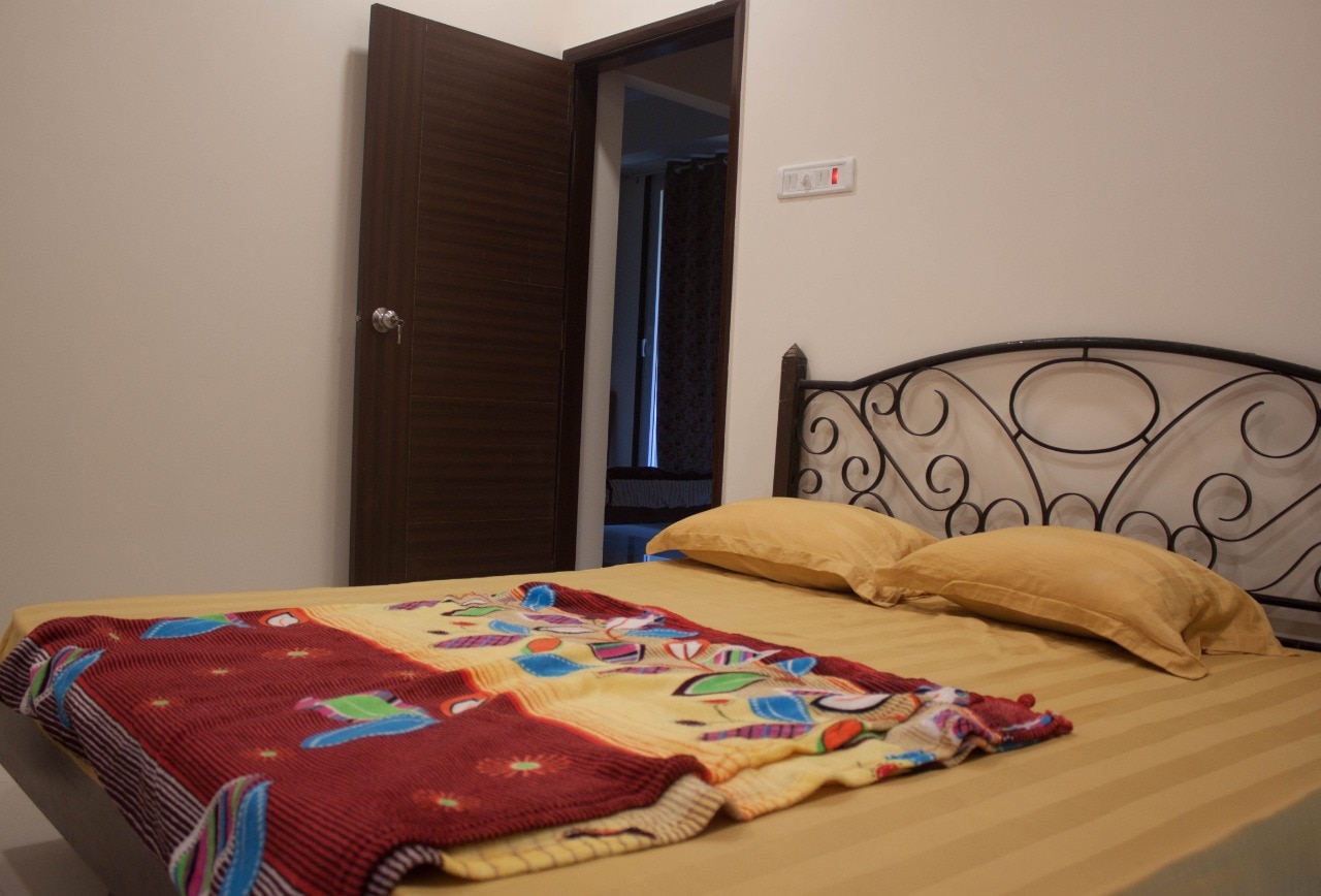 SeaSide Apartments, Murud-Janjira - Tap to explore photos