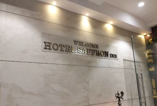 Hotel Saffron Inn Thane, 11 km from Thane Railway Station