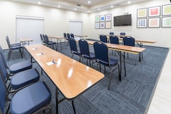 Holiday Inn Express & Suites FORT MYERS AIRPORT, Lee, Florida