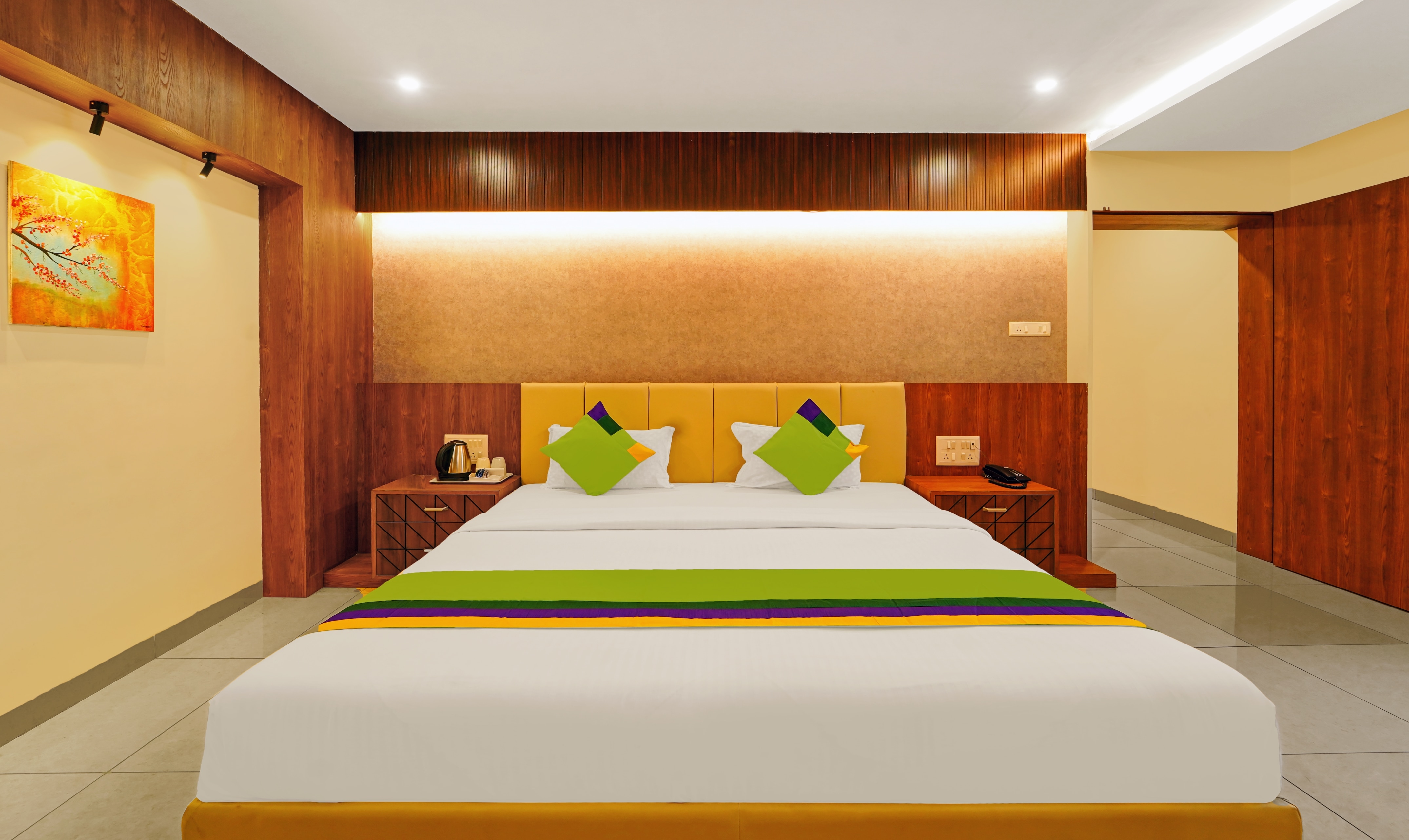 Treebo Surya Comforts, 200 Mtrs From Kolhapur Railway Station 2