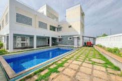Peninsula Lake View Villa, Mahabalipuram