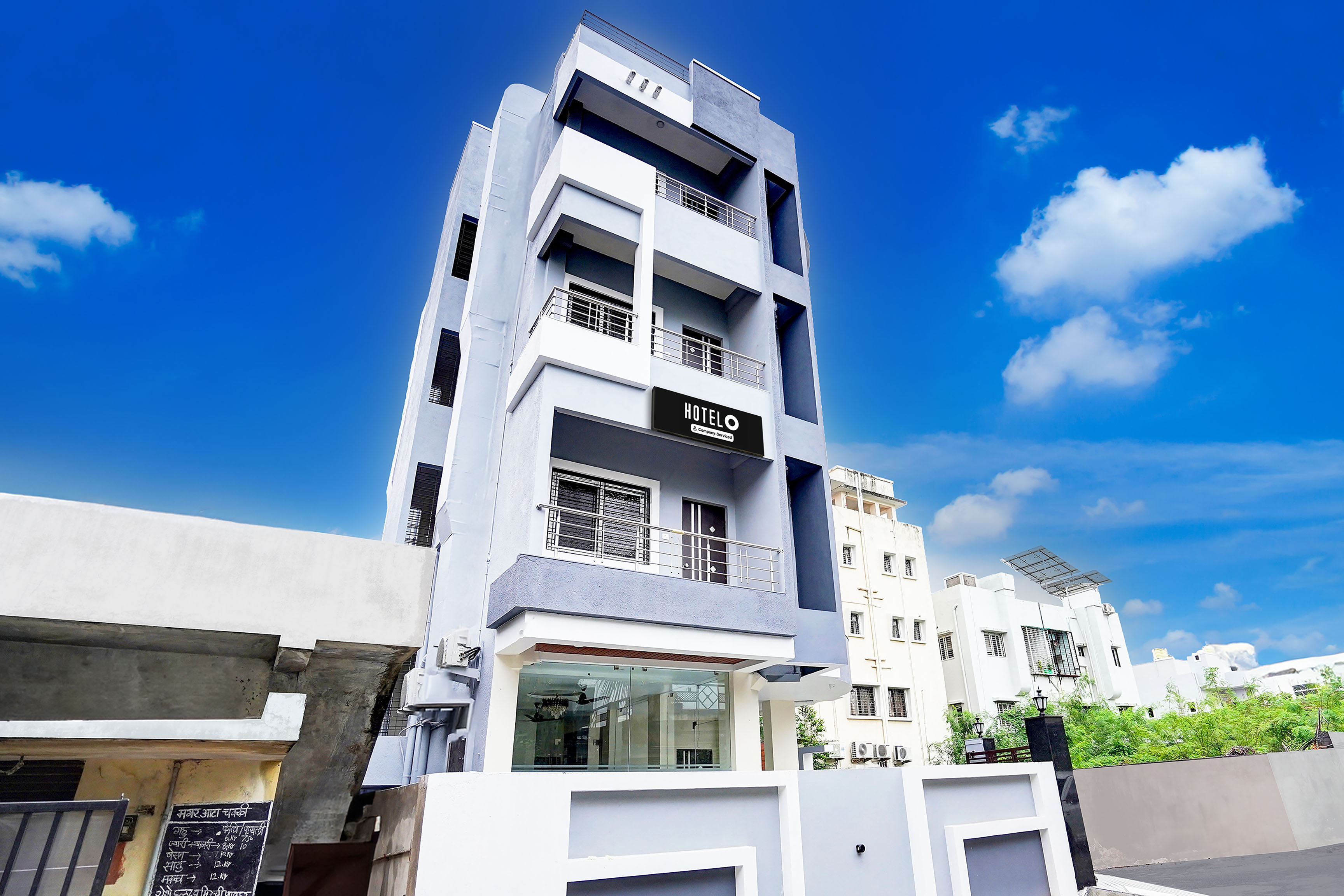 Super Hotel O Manish Nagar - Tap to explore photos