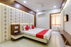 Hotel O Riyansh Palace, Indore