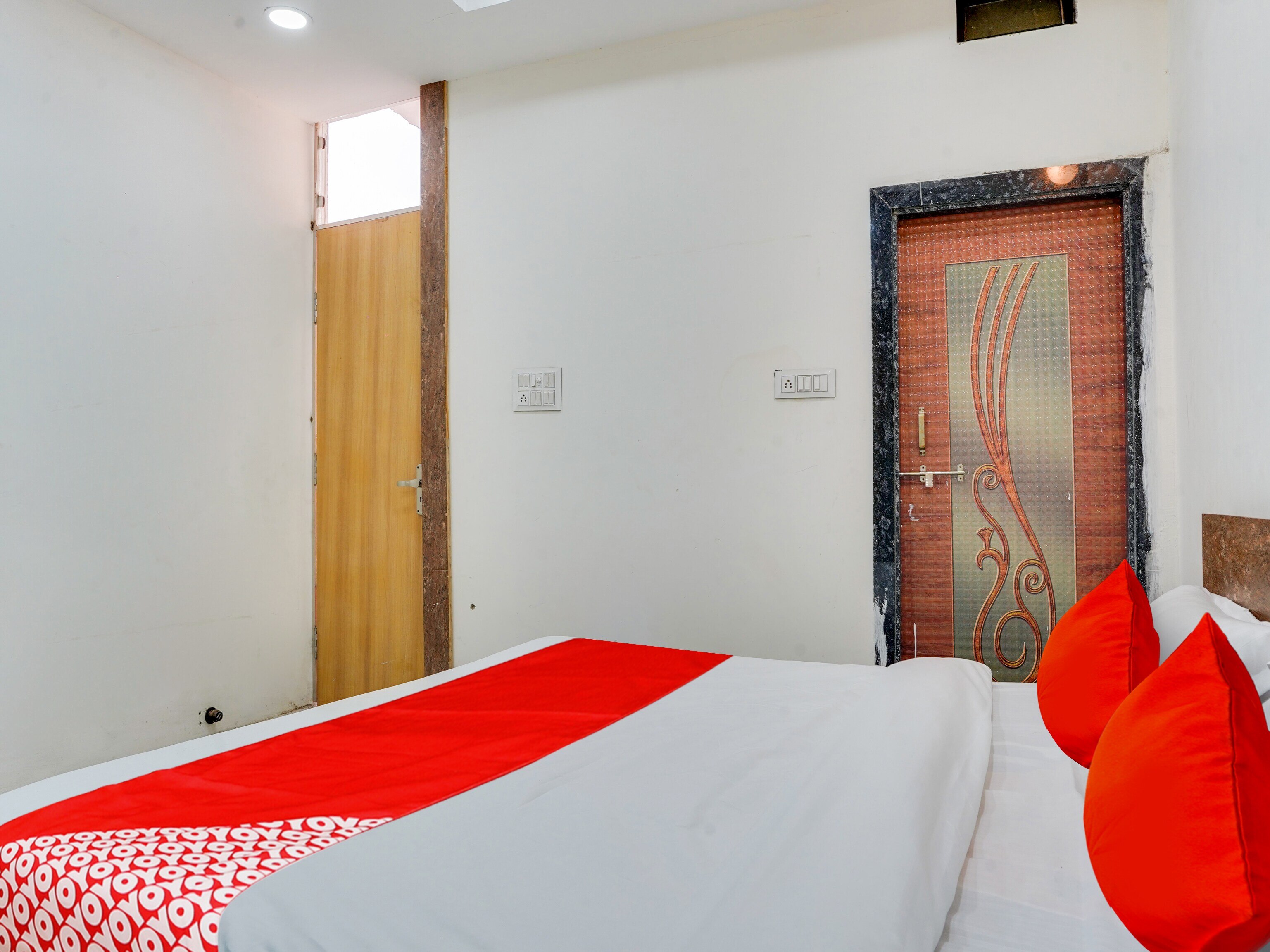 Hotel O Shivansh - Tap to explore photos