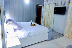 Hotel The Arrow Paschim Vihar, Delhi